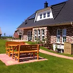 Haus Strandlaeufer